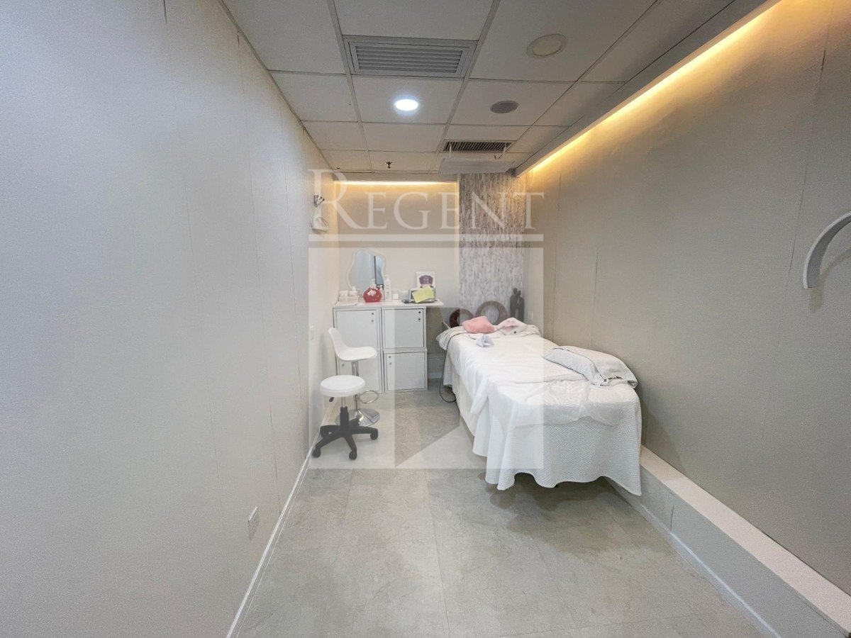 HANG SHUN COMMERCIAL BUILDING (恆信商業大廈)-RGP7958641